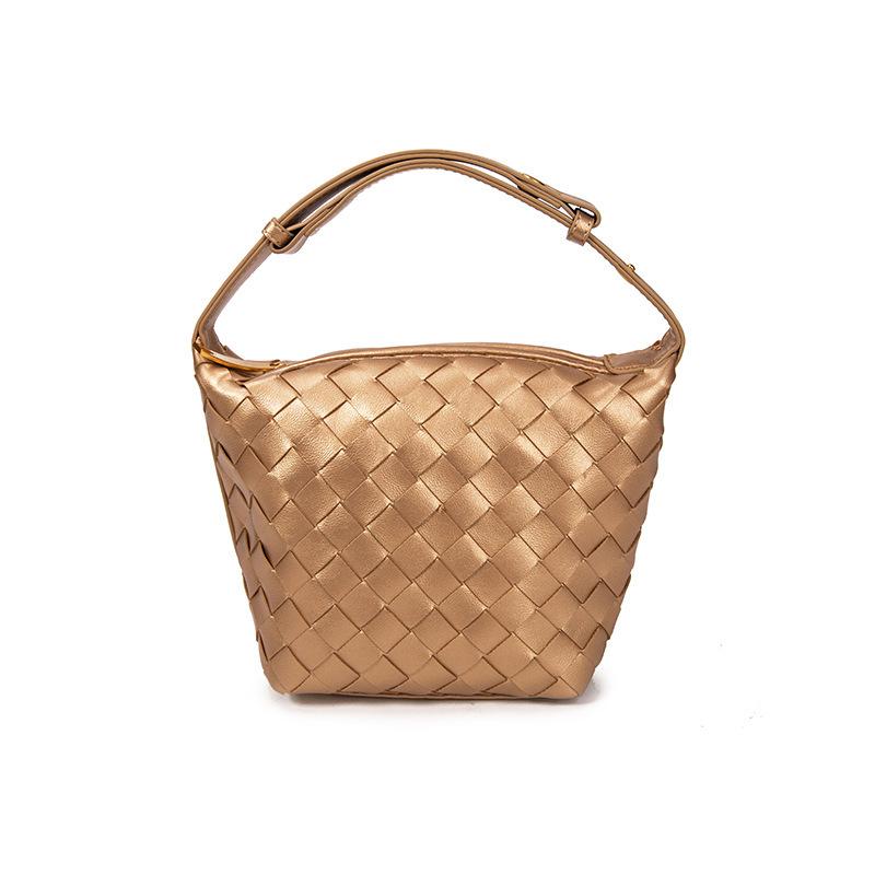 New Trendy Hand-Woven Bags, European And American Fashion Retro Portable Messenger Bags, Simple Bucket Bags, Women'S Bags