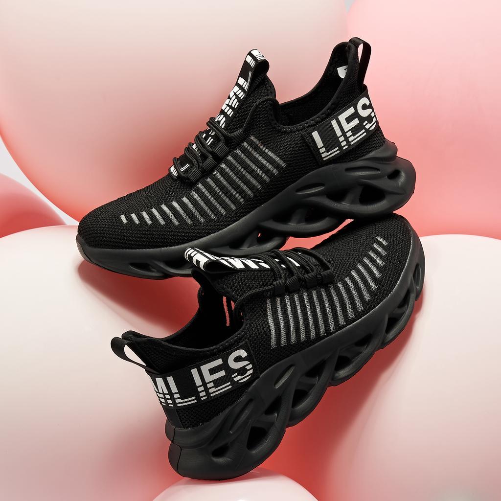 New Men's Casual Sports Shoes Breathable Lightweight Fashionable Simple Outdoor Running Shoes Men's Driving Shoes