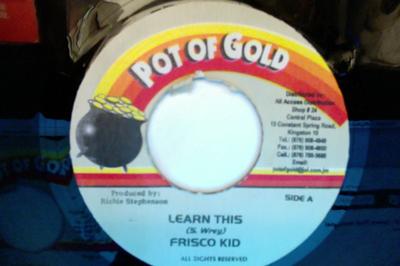 7inch Record FRISCO KID & LUKIE D - Treat Her Right / Learn This None Pot Of Gold Jamaica Reggae, Ska & Dub Used