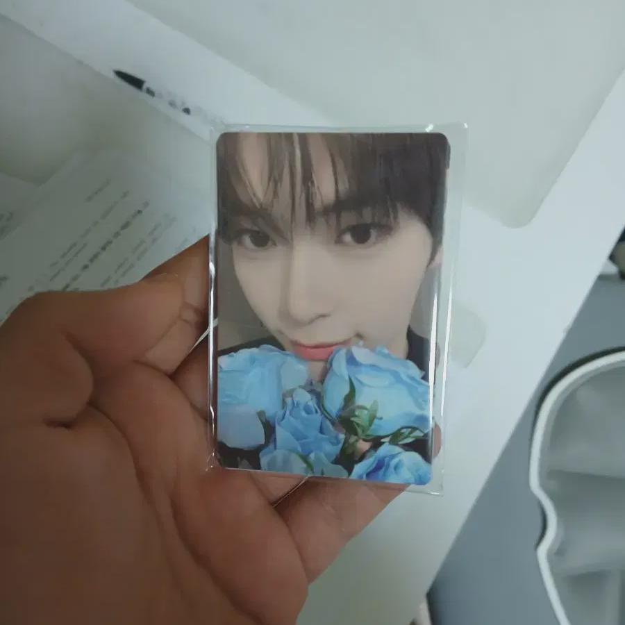 

ZEROBASEONE Карта с выгодой предзаказа торта на 2-ю годовщину