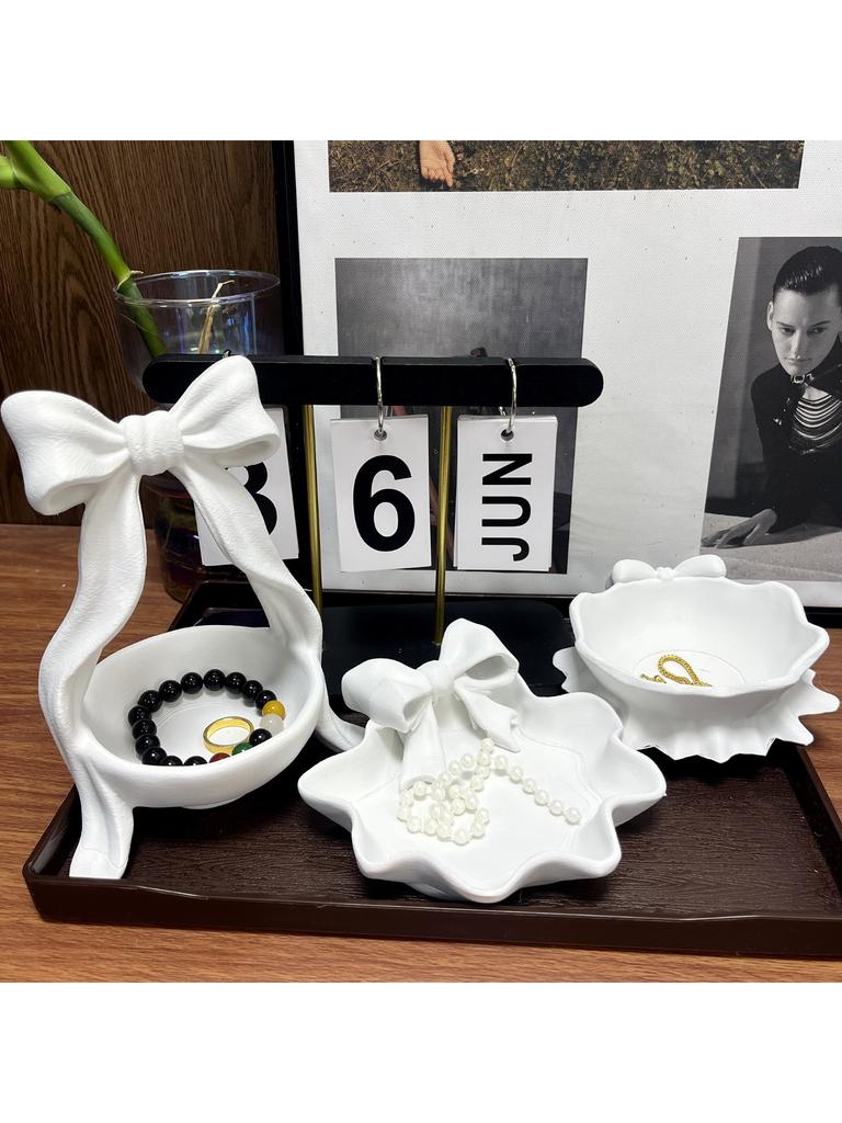 Bow-Shaped Storage Tray - Bow Key Holder & Jewelry Dish, Plastic Organizer - Decorative Accessory for Earrings, Rings, Necklaces