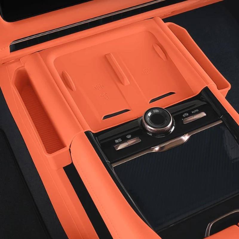 For Lynk&Co 900 2025 Center Console Wireless Charging Pad Mat Anti-scratched Silicone Protective Pad Car Modified Accessories