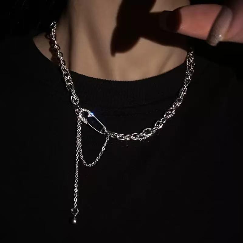 Dark Babes~ Tide Cross Pendant Necklace Hip Hop Sweet Cool Punk Niche Premium Sense Personality Collarbone Chain
