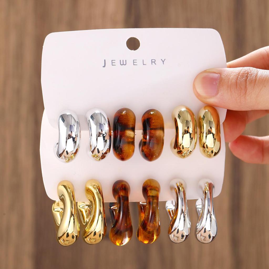Retro European & American CCB Earring Set: Women's Creative Temperament C-shaped & Leopard Print Earrings