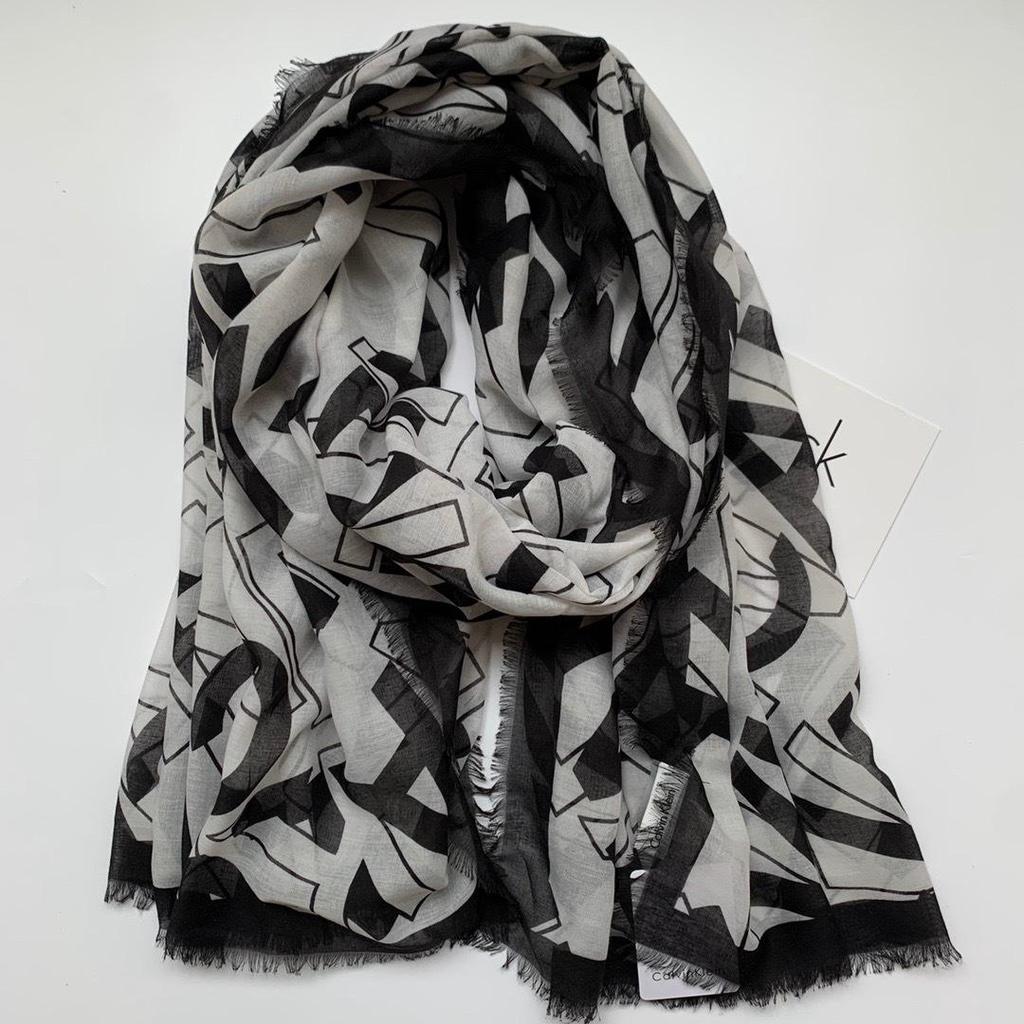 Elegant Floral Jacquard Woven Scarf Shawl for Europe and America
