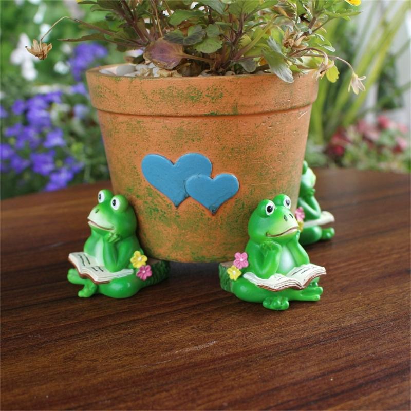 Pack of 3 Small Frogs Statues Ornaments for Indoor and Outdoor Use as Pot Lifters and Decorative Planter Risers Feet