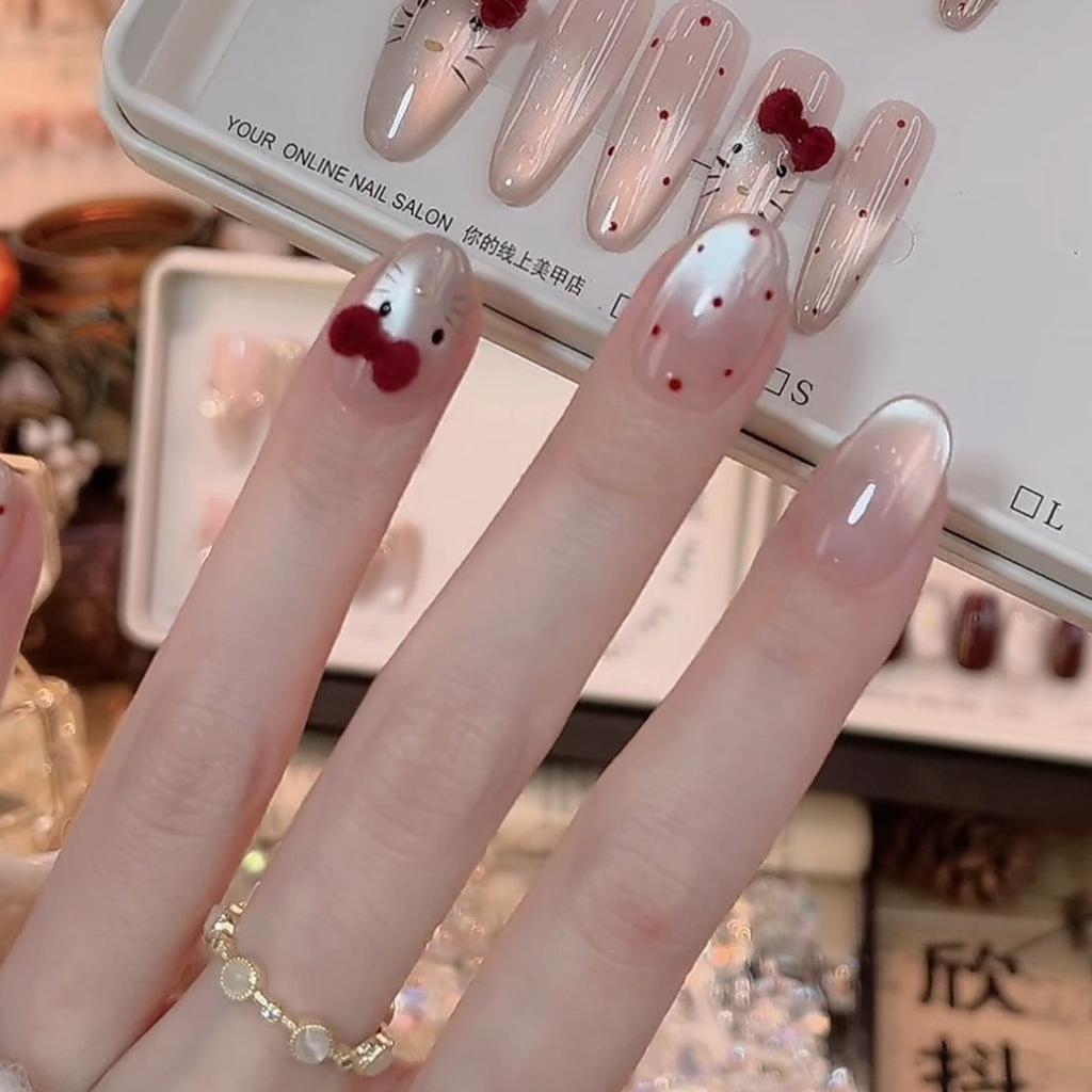 Sweet Style Wearable Cat Eye False Nails