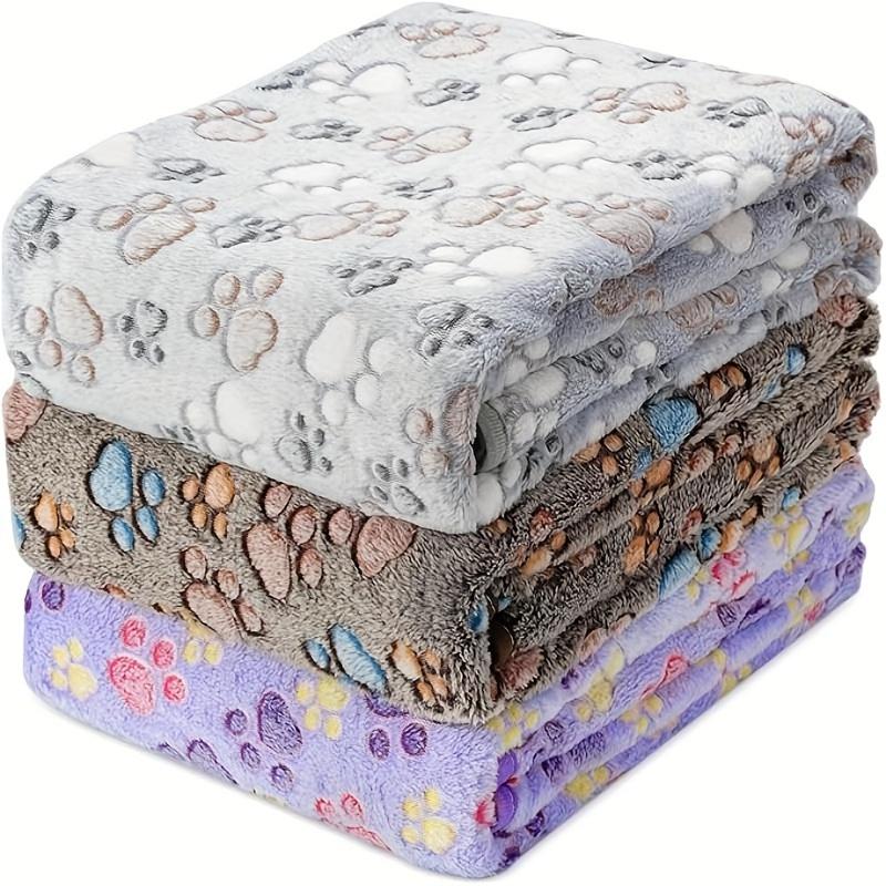 1 Pack Dog Paw Print Pet Thickened Comfortable Soft Blanket