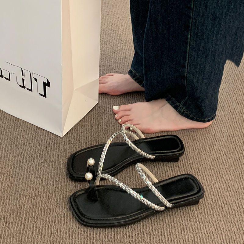 Flat-bottomed Rhinestone Temperament Set Toe Cool Slippers Fairy Shoes Wear 2024 New Summer French One-word Sandals