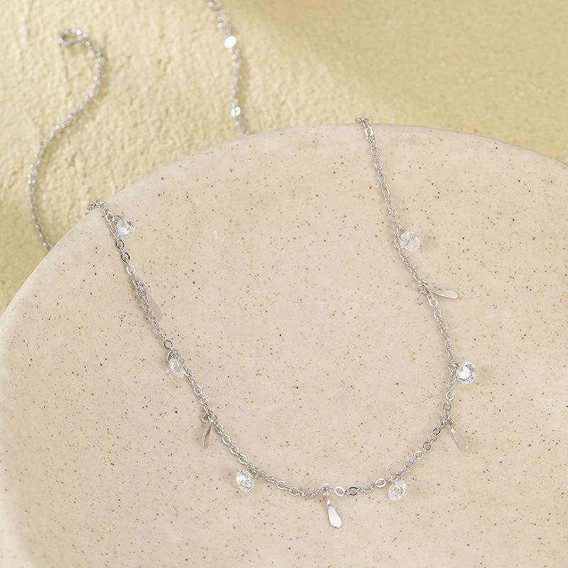 

Колье-чокер из стерлингового серебра 925 пробы с цирконом в форме капли воды - Сверкающий чокер для женщин, вдохновленный звездами