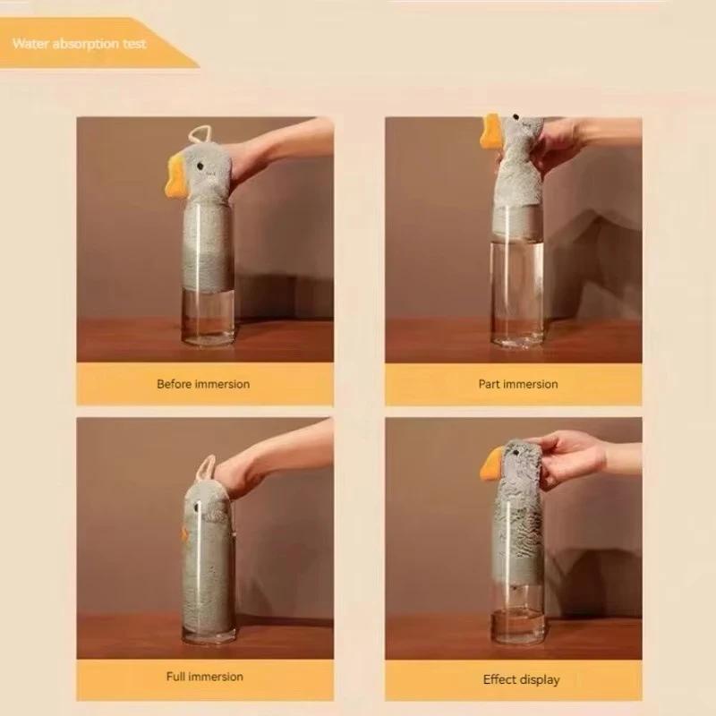 1PC Cartoon Goose Hand kerchief Hanging hand towel Water absorbing hand towel Kitchen and bathroom supplies