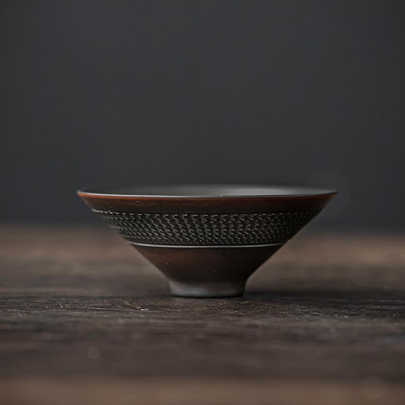 Retro Carving Teacups High-end Ceramic Tea Set Cups Purple Pottery Kung Fu Tea Cup Ceramics Teaware Cup for tea Small Teacup  200ml