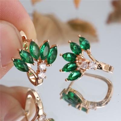 עגילים – עגילים תלויים