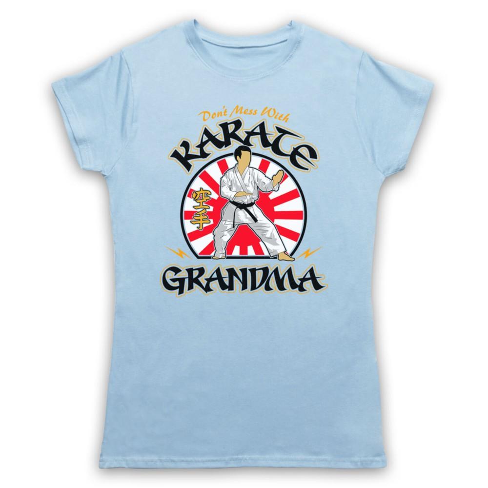 Leg dich nicht mit Karate-Oma an Kampfsportexpertin Herren- und Damen-T-Shirt