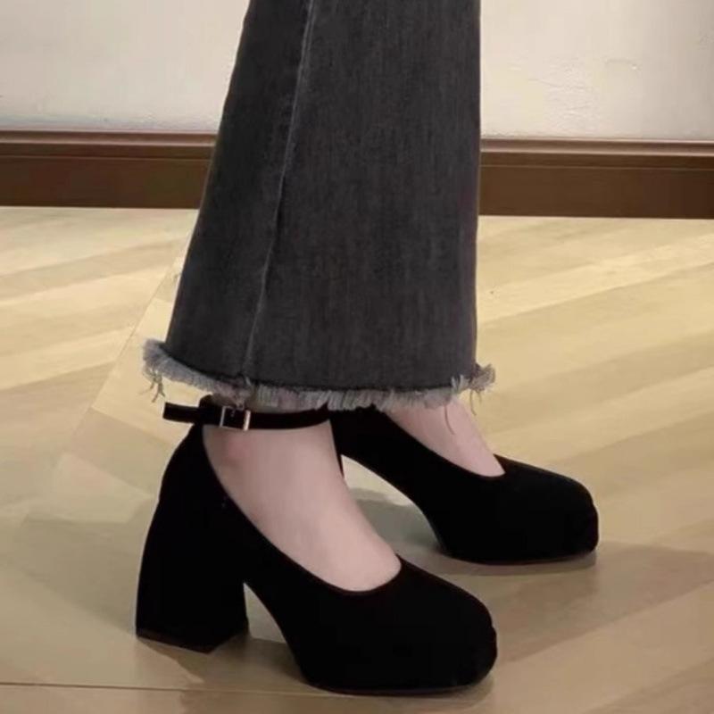 2024 Versatile Black Chunky Heel Mary Jane Shoes for Women - Elegant Bridesmaid or Wedding Shoe