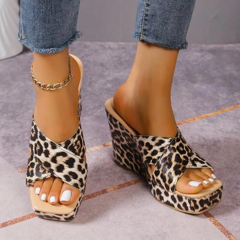 Fashion Plus Size 2025 Summer Leopard Print Women's Open Toe Slippers Outdoor Platform Wedges Sandals Daily Casual Rome Slippers Zapatos
