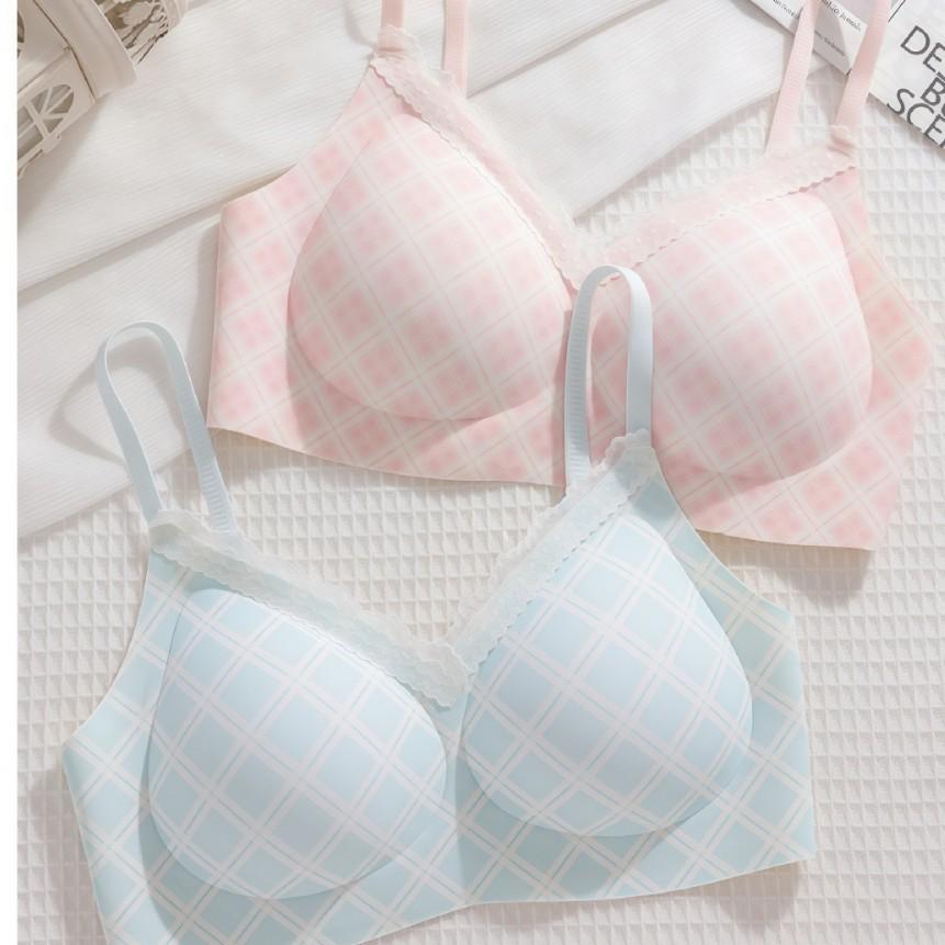 Seamless Diamond Pattern Push-Up Bra: Wire-Free, Soft Support, Girlish Style for Small Busts.