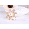 Fashion Middle Large Pearl Maple Leaf Full Diamond Brooch Perfect Gift for Couples Corsage Flower Corsage Buckle Women Accessories