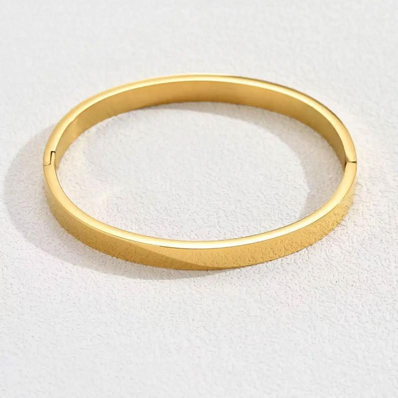 Women's High-End Non-Fading Titanium Steel Bracelet with Polished Buckle Bangle