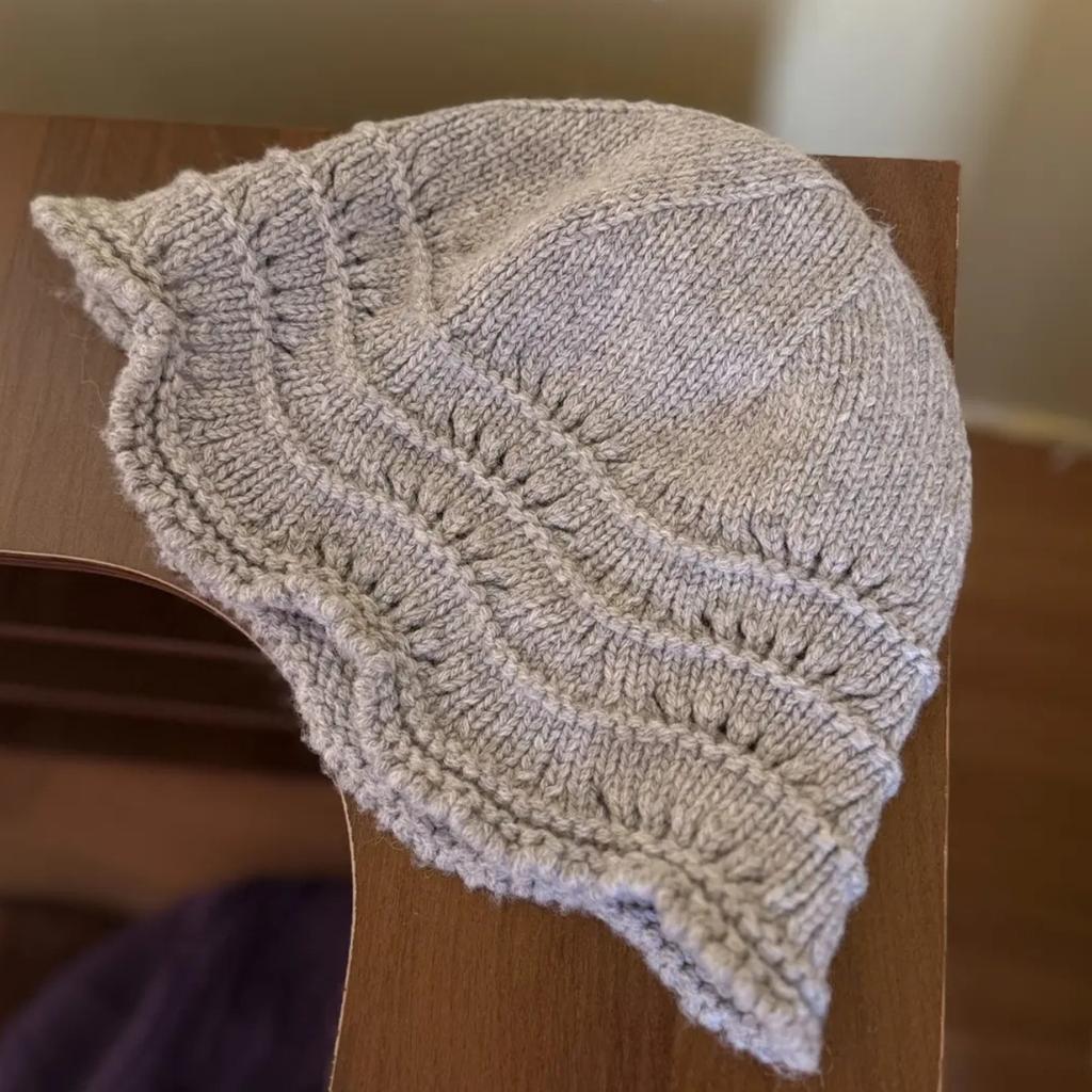 New Autumn and Winter Warm Hat Women's Ear Protection Thickened Large Head Circumference Showing Face Small Baotou Fisherman Hat