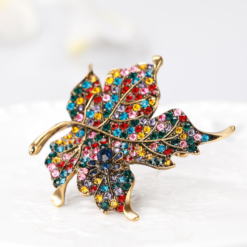 Vintage Alloy Leaf Pin With Electroplating For Ladies Gift Accessory
