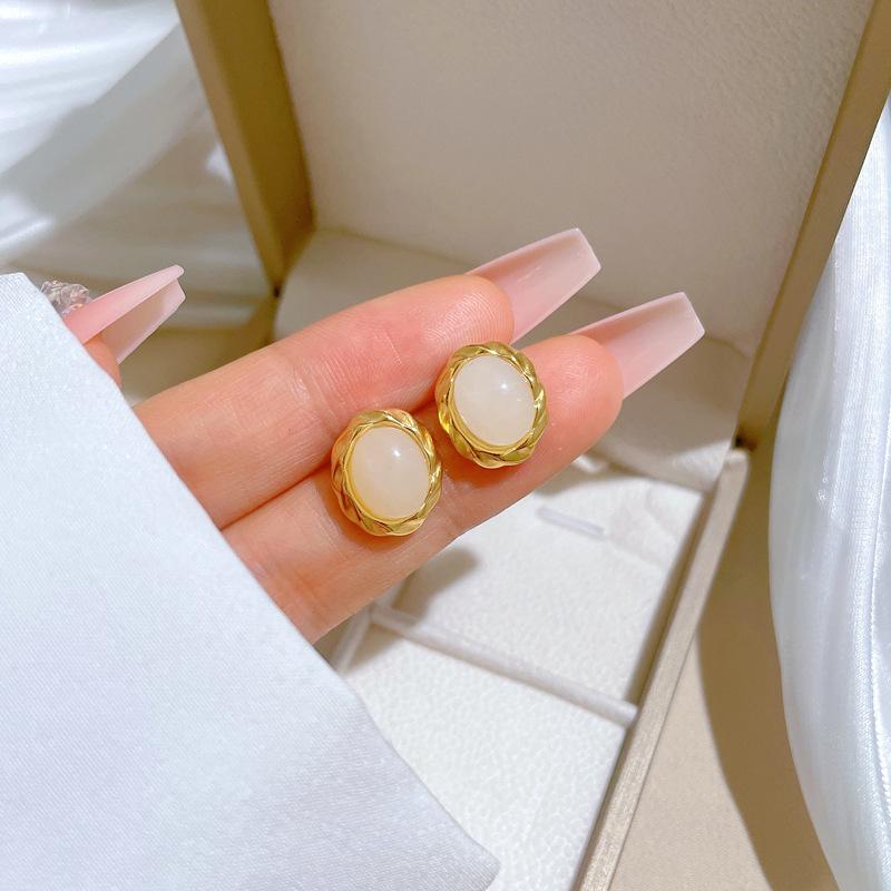 Cat'S Eye Egg-Shaped Minimalist Stud Earrings Cold Men'S And Women'S Earrings Personality Temperament Banquet Earrings