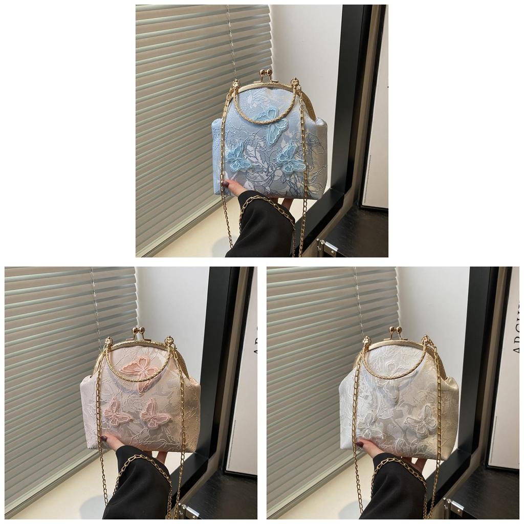 Borsa da sera ricamata eterea con dettagli in perle per serate alla moda