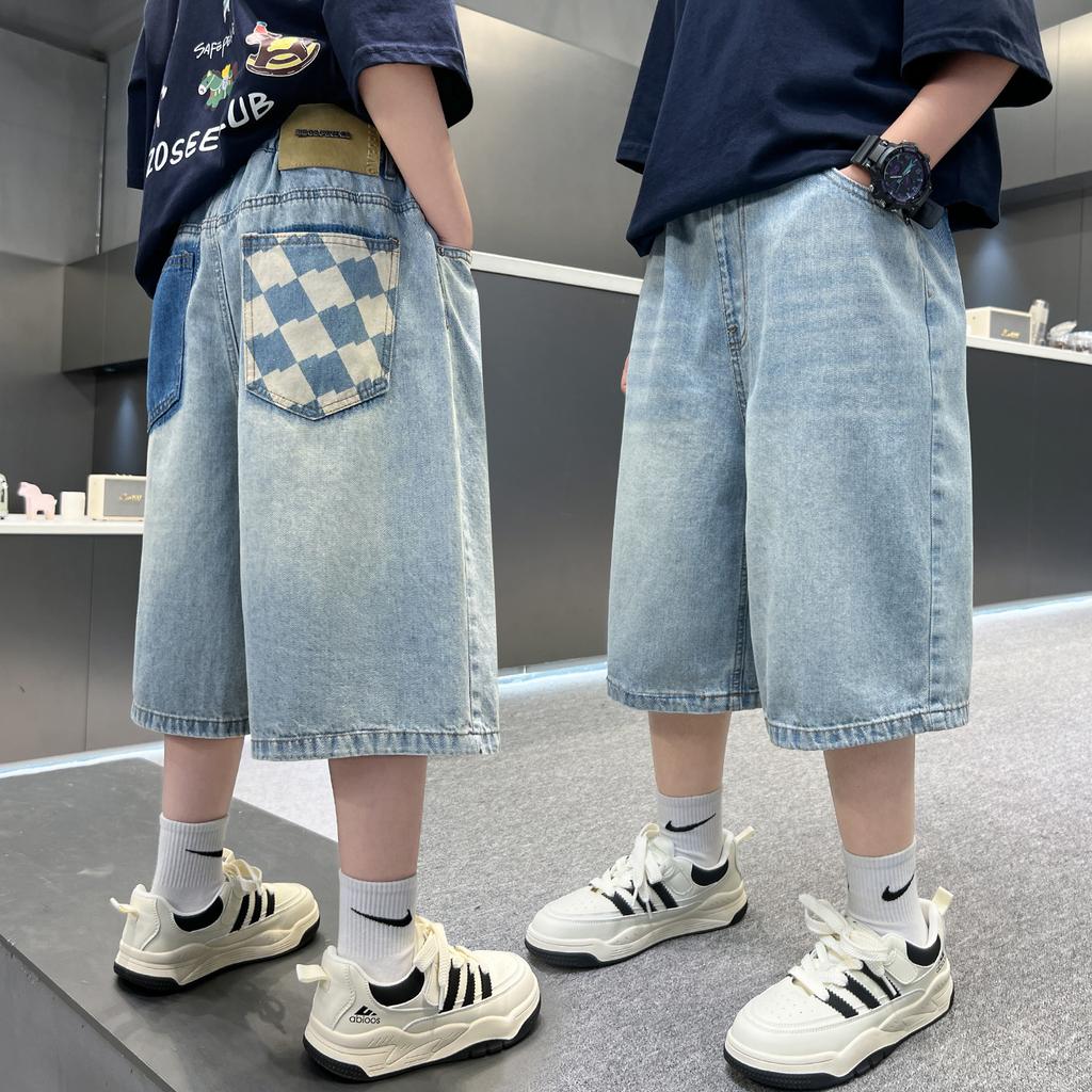 American style trendy denim shorts for boys in summer, lightweight five quarter pants, 2026 new mid to large size children's handsome pants