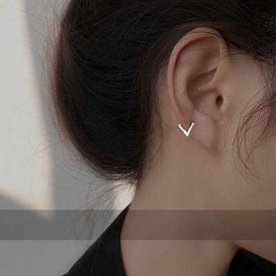 Geometric Ear Bone Nails for Women's Ear Buckle Ear Studs for The New Trendy Niche Design Ear Bone Ring