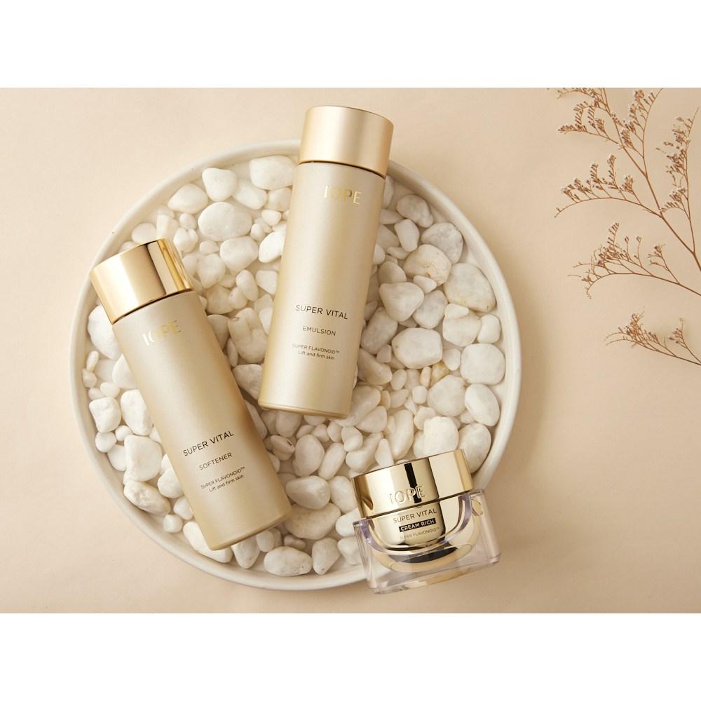 Iope Super Vital Signature Podstawowe Kosmetyki 3 Rodzaje