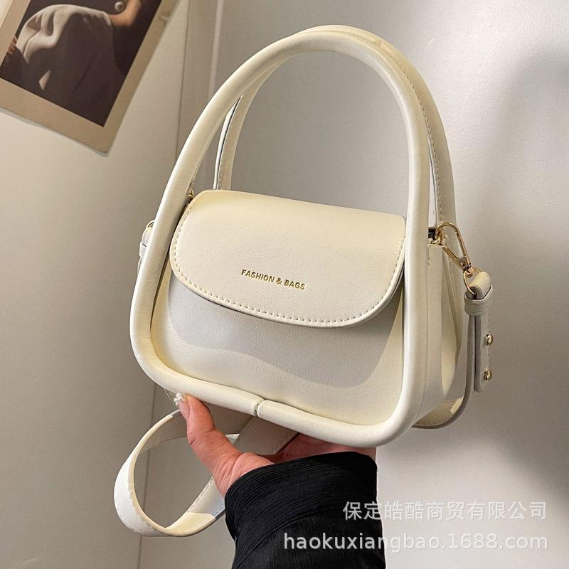 Bag Women's 2025 New Crossbody Bag Summer Versatile One Shoulder Portable Small Square Bag Premium Sense Work Small Bag