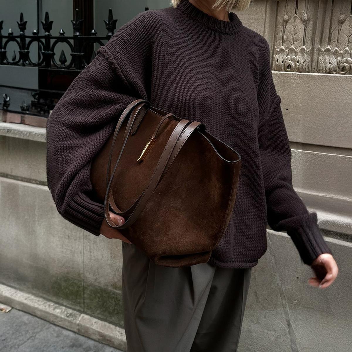 

Универсальный свитер с длинным рукавом для женщин 2025 Осень и Зима Модный и Повседневный S коричневый