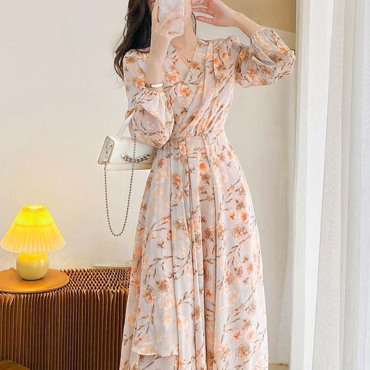 2024 Spring Retro Chiffon Floral Dress: Waist-Hugging Long Sleeve Tea Break Style for Women