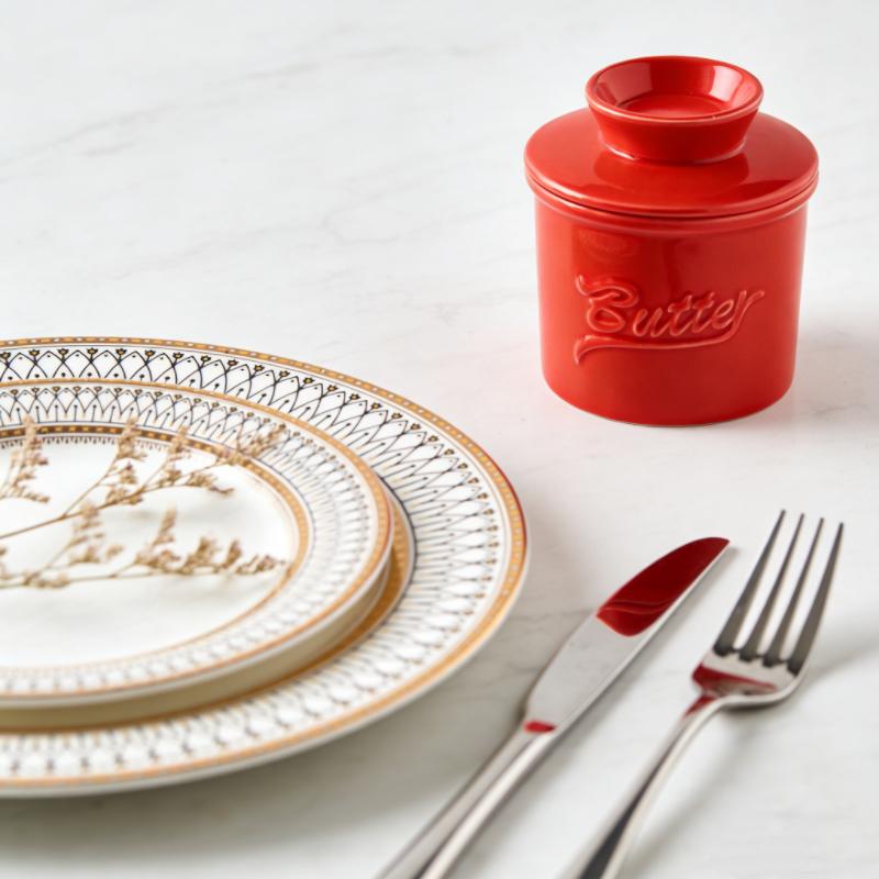 Ceramic butter tank, fresh-keeping butter storage box with lid, kitchen household butter fresh-keeping container