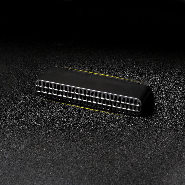 Highlander Under-Seat Air Vent Dust Cover Modification