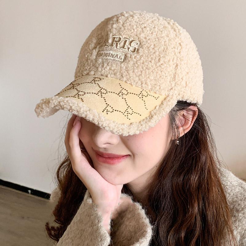 Winter Ladies Korean Embroidery Hot Diamond Baseball Cap Lambsmere Cap Outdoor Fashion Warm Sun Hat