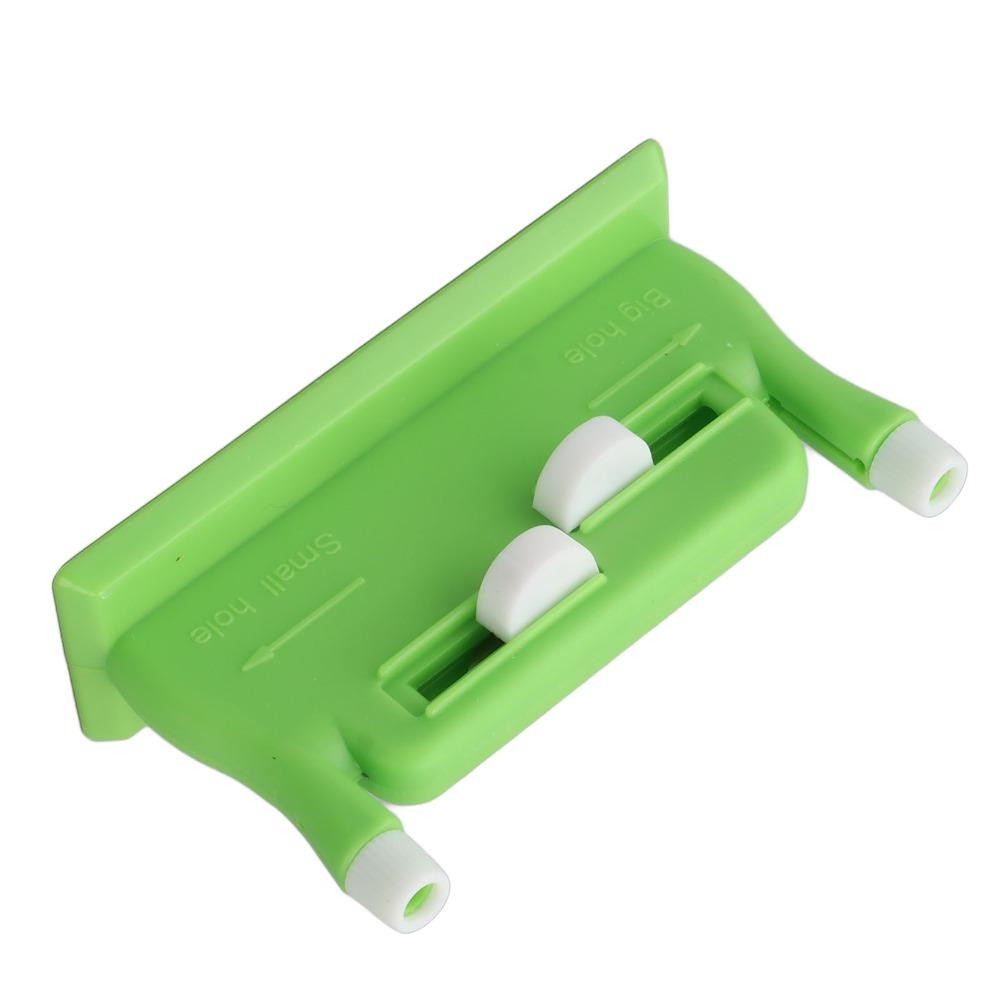 Orange/Green Needle Threader with Needles Needle Helper Time Saving Sewing Accessory  Hand Sewing