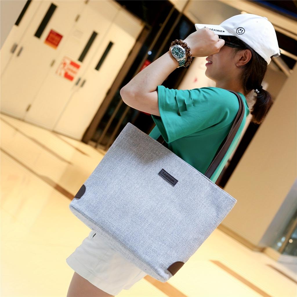 Women Minimalist Beige Large Tote Bag, Brown Shoulder Strap Zip Closure Handbag, Durable Easy Clean Shoulder Bag For College Work Daily Use