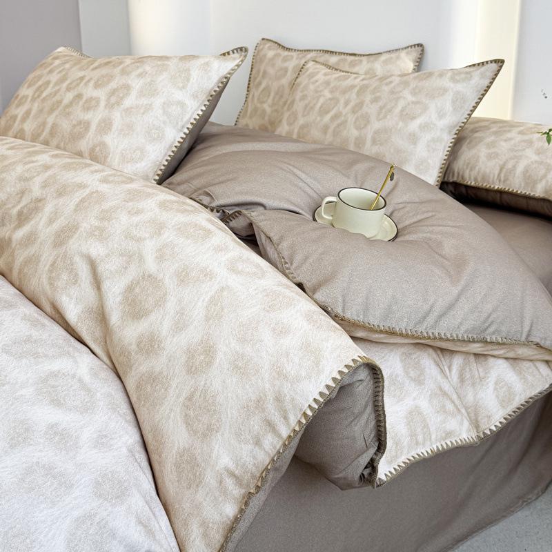 2026 Brushed Cotton Four-Piece Set with Thickened Shell Edge