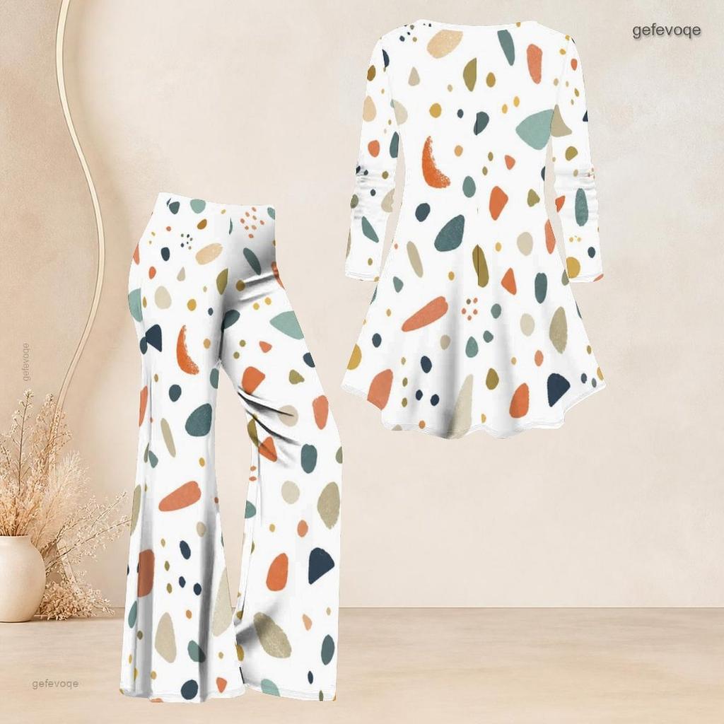 Women Plus Size Printed V Neck Three Quarter Sleeve Flared Top And Flared Pants Two Piece Set