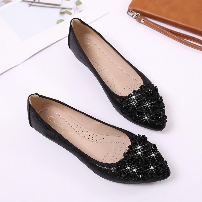 Embroidery Floral Ballet Flat Shoes Soft-sole Leather Slip-On Women's Casual Shoes Comfortable Low Heel Pumps Female Footwear