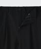 MUSINSA STANDARD Ponte One-Tuck Wide Cozy Half Slacks [Black]