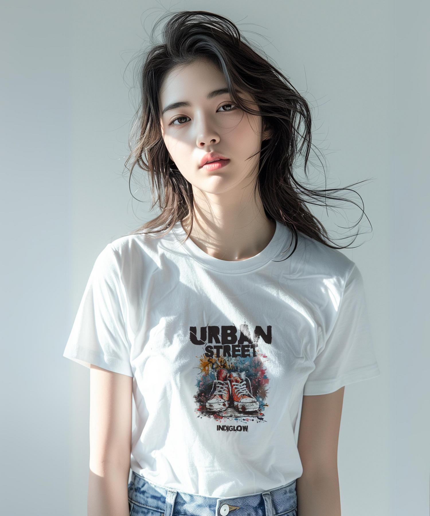 Indi Glow Canvas Art Print Vintage Street Short Sleeve T-Shirt White/2Xl