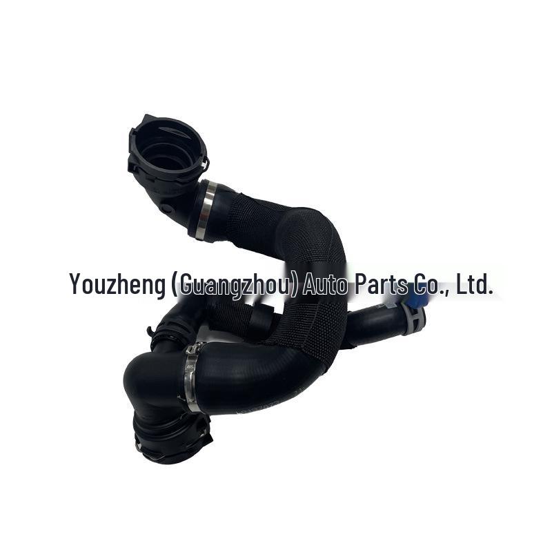 LR137873: Compatible with 2017 fifth-generation Land Rover Discovery radiator hose assembly top.