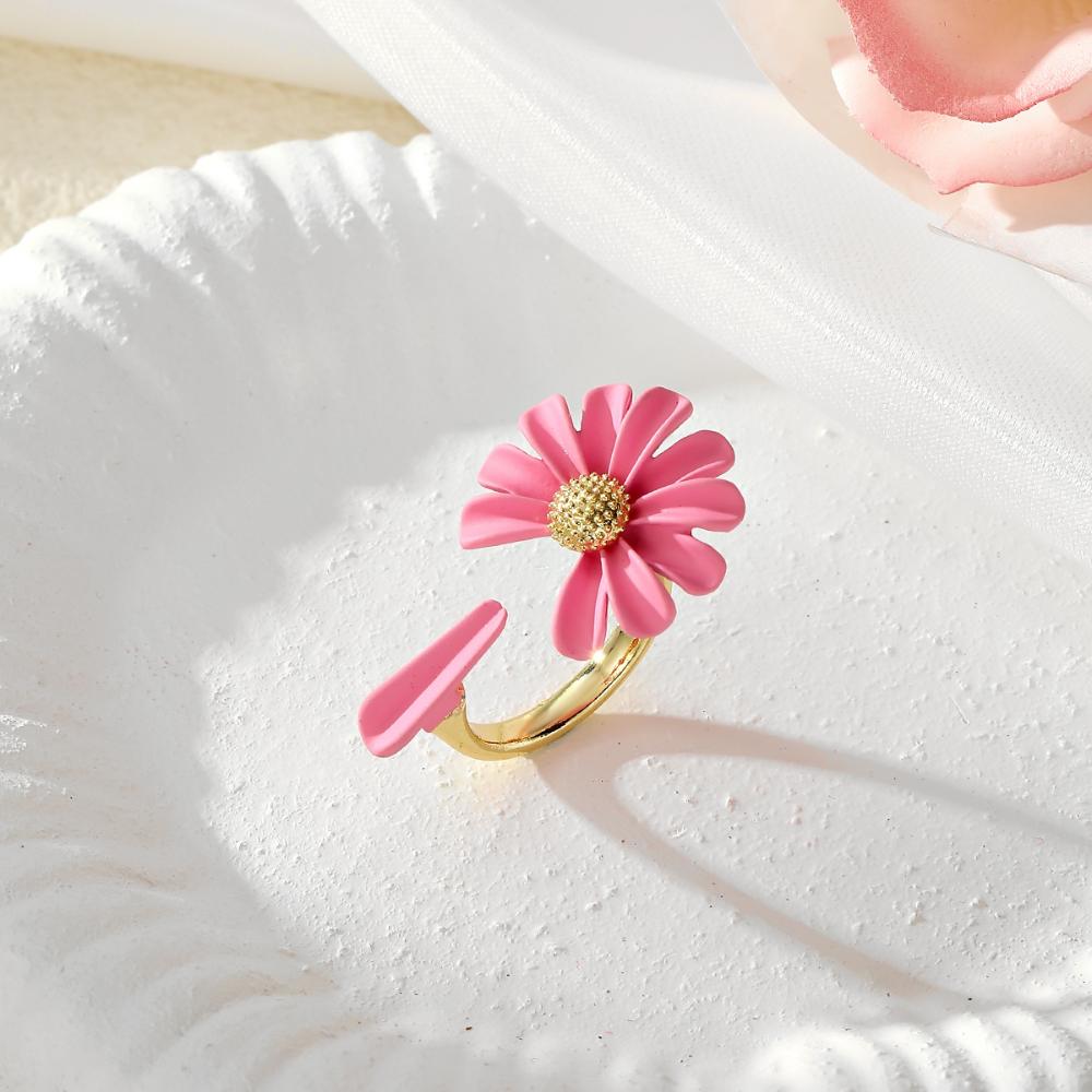 Korean Daisy Flower Elegant Opening Rings Women Adjustable Wedding Party Engagement Finger Rings Statement Jewelry Gift