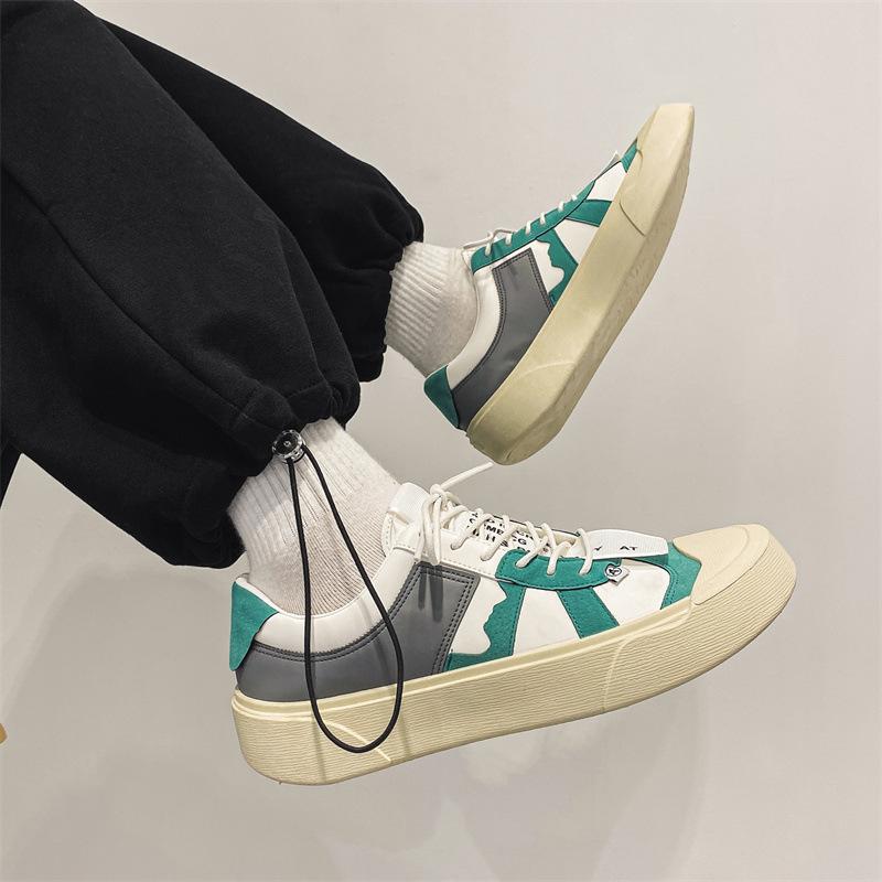 Мода 2024 Новые маленькие белые туфли для мужской повседневной корейской моды Мужские — фото 3