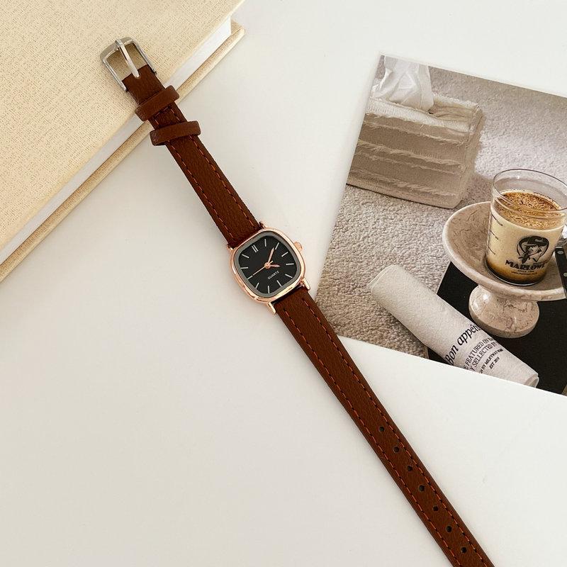 Watch Female Niche Light Luxury Female Student Literary And Simple Temperament Wind Small Square Watch Belt Women'S Quartz Watch