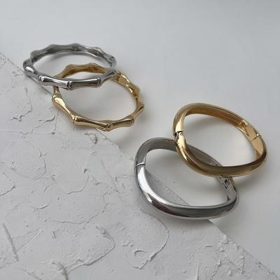 New Accessories: Simple Circle Ancient Gold Opening Bracelet Personalized Irregular Alloy Bracelet