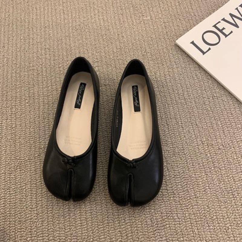 Korean version of one-pedal red split-toed pig's trotters horseshoe Doudou shoes flat-soled new shallow-mouth laden shoes soft-soled single shoes wom