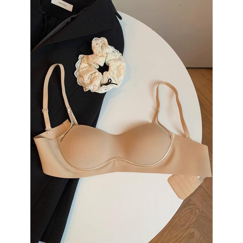 Women Beige Seamless Wireless Bra with W-Shaped Underband